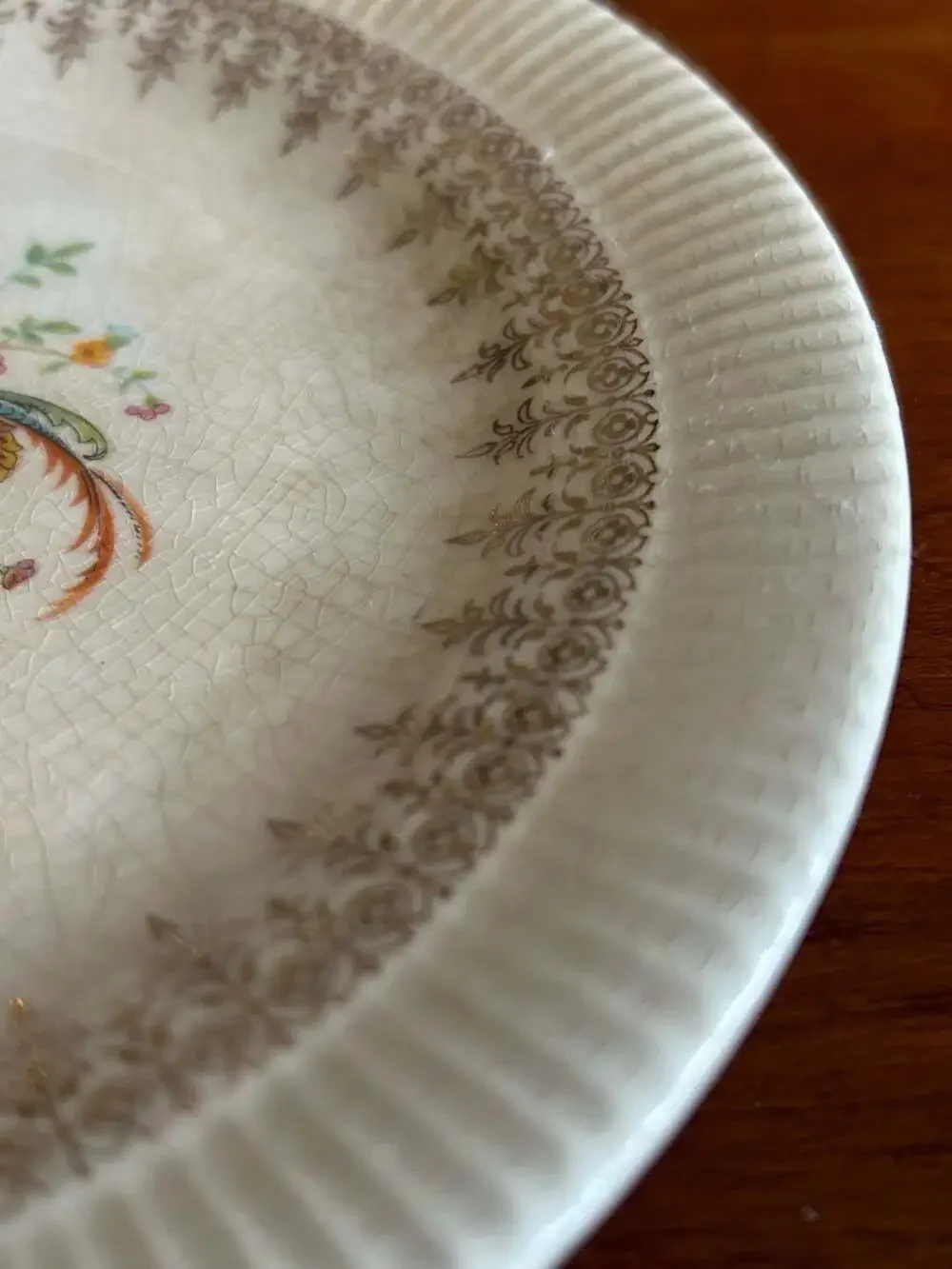 Vintage Salem China Bird of Paradise Victory Pattern Plate w/ 23 Karat Gold Trim